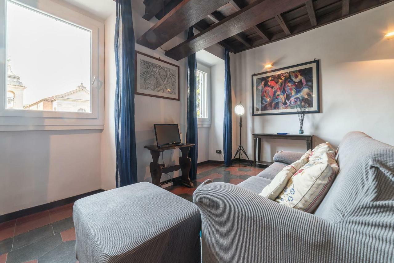 Colosseo & San Clemente Cozy Flat ローマ エクステリア 写真