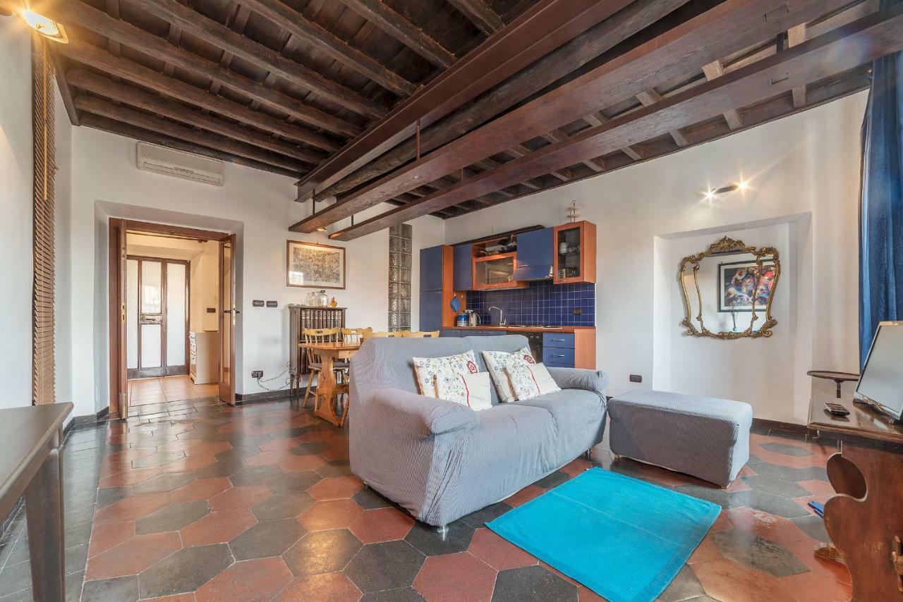 Colosseo & San Clemente Cozy Flat ローマ エクステリア 写真