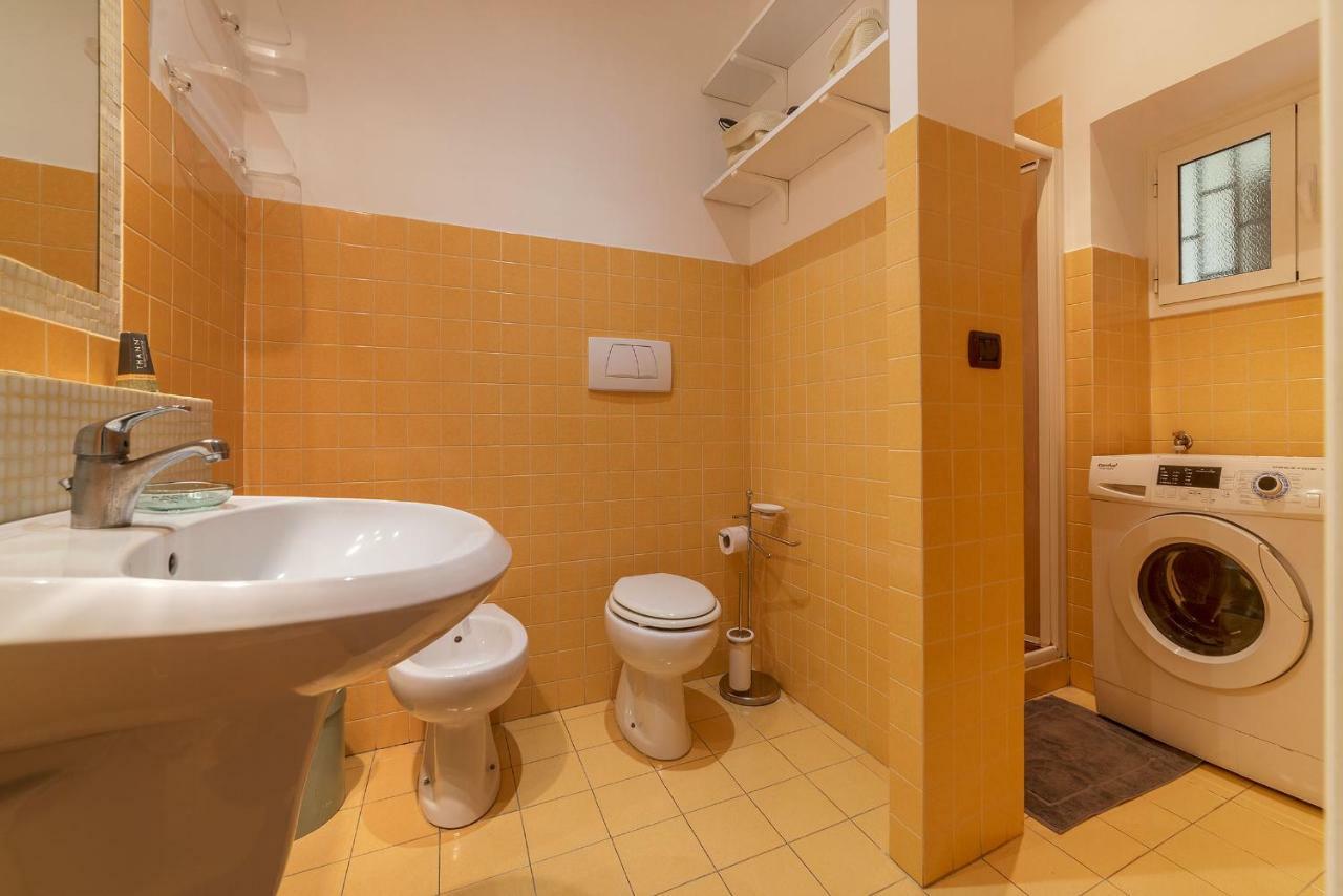 Colosseo & San Clemente Cozy Flat ローマ エクステリア 写真